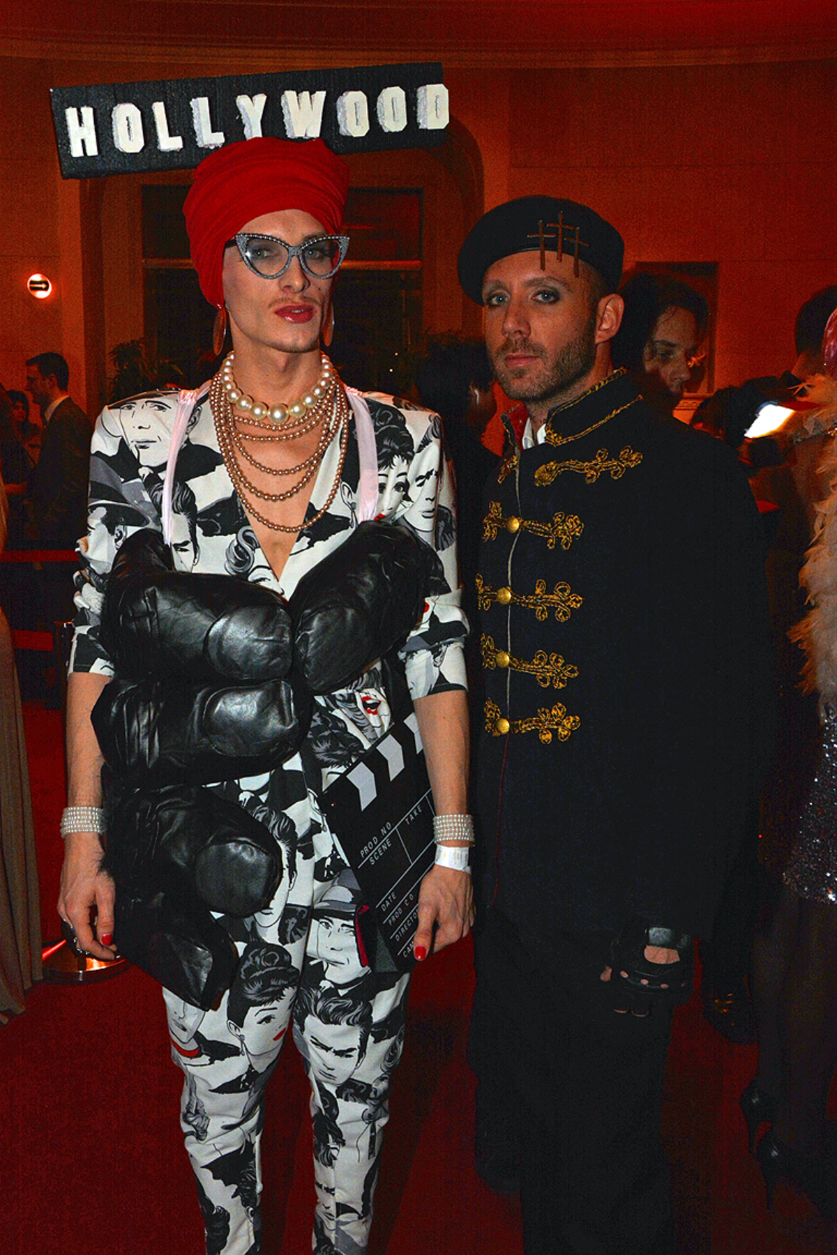 ... oder ziemlich präzise ...