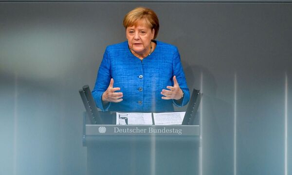 TOPSHOT-GERMANY-POLITICS-PARLIAMENT-BUDGET