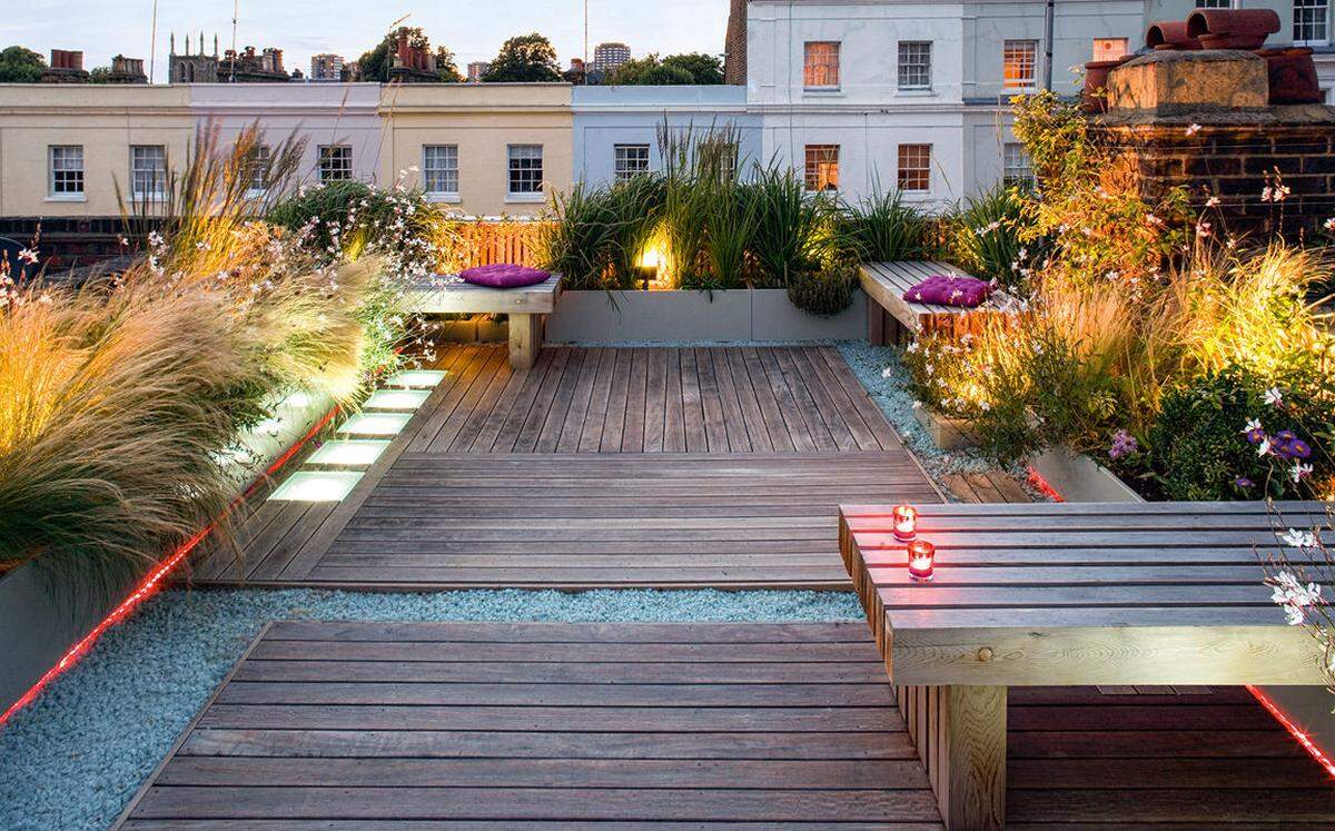 Roof Terrace in Holland Park, London, Großbritannien, Charlotte Rowe Garden Design.