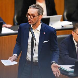 Bundesparteiobmann Herbert Kickl (FPÖ) im Rahmen einer Sitzung des Nationalrates am Donnerstag, 23. November 2023, im Parlament in Wien. 