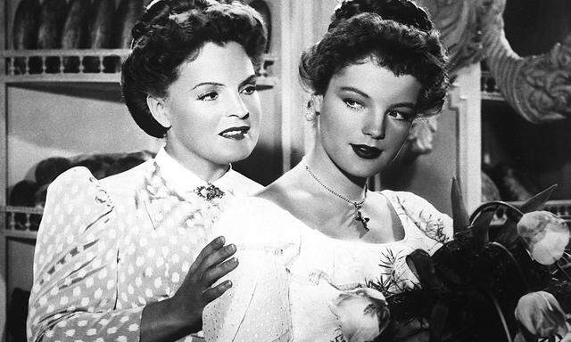 Magda und Romy Schneider als Tante und Nichte im Film „Die Deutschmeister“ von 1955.