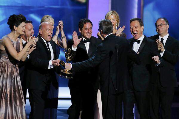 Am Schluss wurde es doch noch ein Triumph für "Breaking Bad": Die Serie, deren Finale am kommenden Sonntag, dem 29. September in den USA gezeigt wird, erhielt den Emmy für die beste Dramaserie.