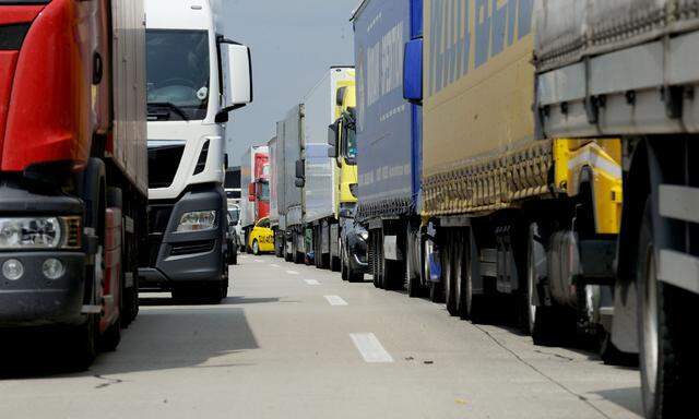 Teil des Plans sind auch verstärkte Kontrollen bei Geschwindigkeit und Lkw-Gewicht.