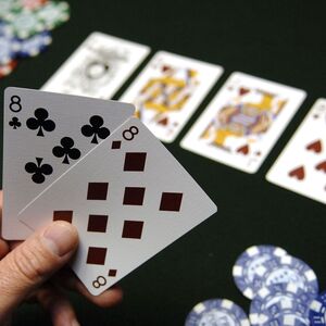 Braucht man nur Glück oder auch Geschicklichkeit? Pokersalonbetreiber Peter Zanoni ist fest von Letzterem überzeugt.