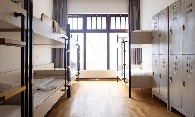 Der Fonds Soziales Wien schafft im Obdach Favorita zusätzliche 20 Plätze mit Betten für obdachlose Frauen.