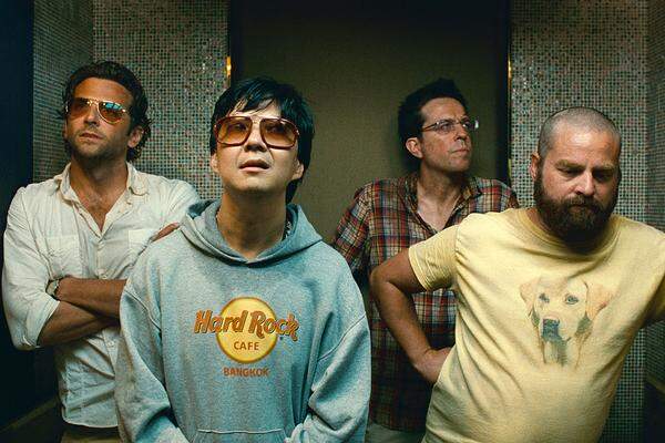 Aufgrund des großen Erfolgs von "Hangover" beginnt die Crew rund um Regisseur Todd Phillips im Oktober 2010 mit den Dreharbeiten des zweiten Teils. Neben Bradley Cooper sind auch wieder Ken Jeong, Ed Helms und Zach Galifianakis dabei. Diesmal spielt die Story nicht in Las Vegas, sondern in Thailand.