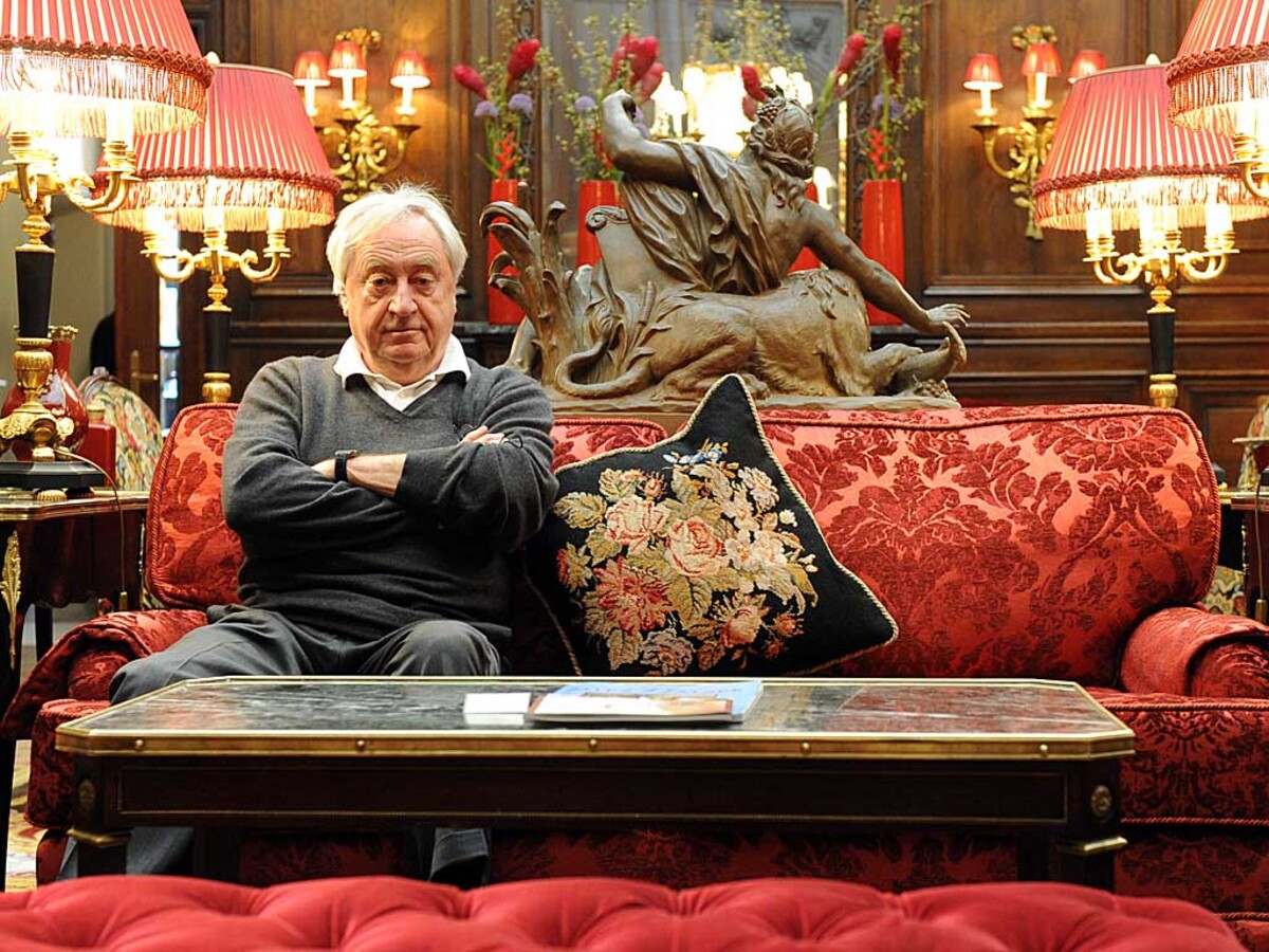 Der niederländische Autor Cees Nooteboom schreibt Romane, Novellen, Gedichte und Reiseberichte. Hierzulande ist er durch seinen Roman "Rituale" und die Novelle "Die folgende Geschichte" berühmt geworden. Der 74-Jährige lebt in Amsterdam und auf Menorca.