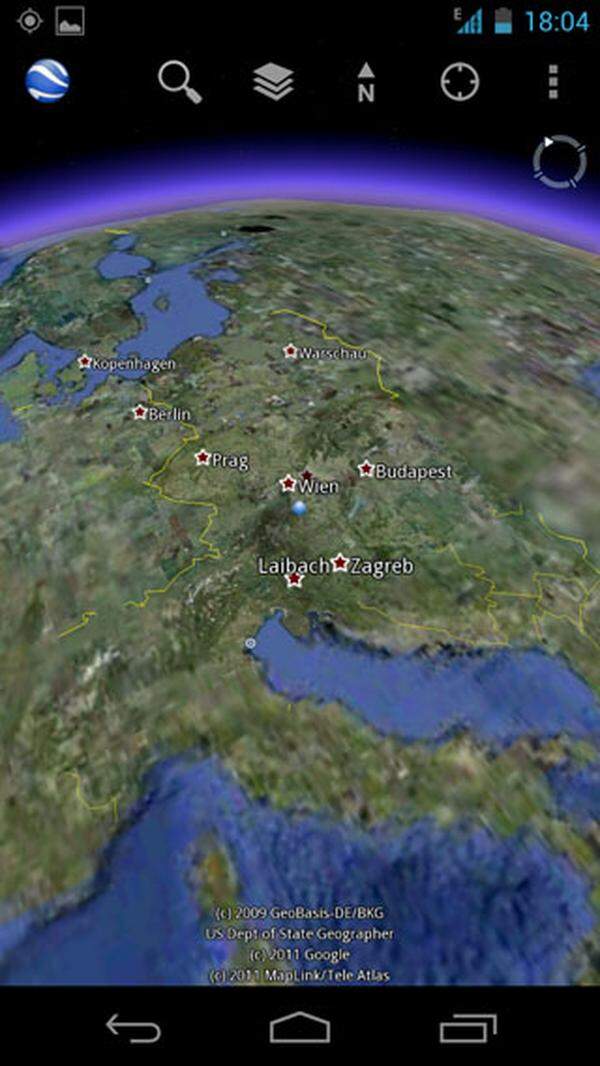 Ein Klassiker und da in diesem Fall Betriebssystem und App von Google stammen, ist die Anwendung besonders gelungen. Google Earth ist dabei weniger zum Navigieren gedacht (dafür gibt es Google Maps und Google Navigation), sie ist einfach hübsch anzusehen und der Liebling der digitalen Weltentdecker.