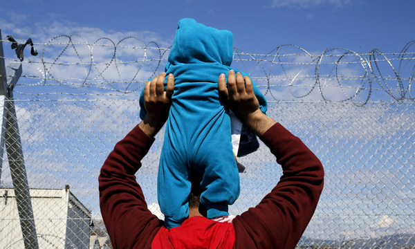 Gestrandet zwischen Österreich und Ungarn? Budapest weigert sich, Flüchtlinge zurückzunehmen. Für die Pläne der Koalition ist das problematisch.