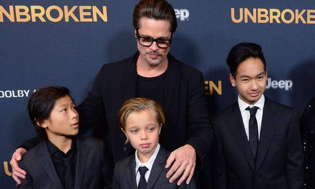 Brad Pitt mit den Kindern Pax, Shiloh und Maddox