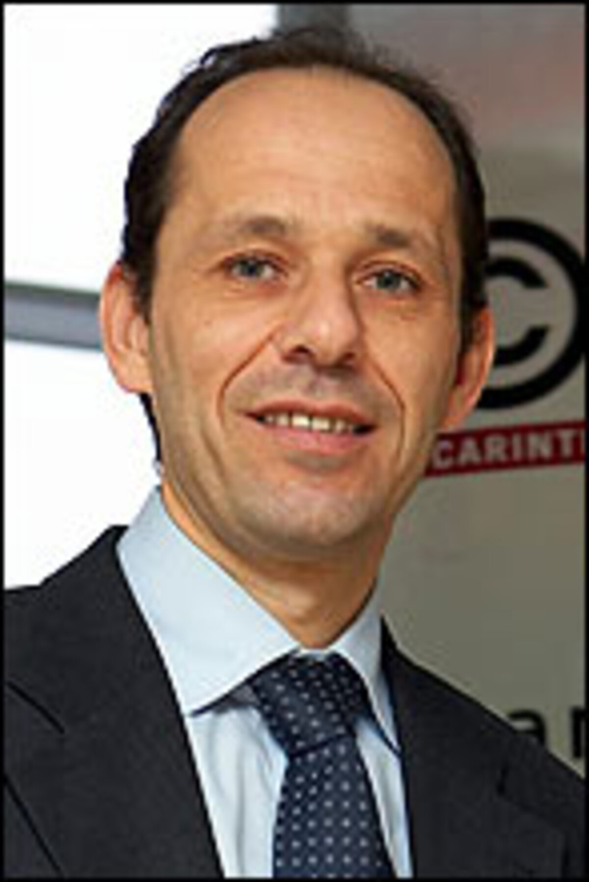 Mit 1. November 2006 übernimmt Werner Scherf die Funktion des technischen Vorstandes bei der CTR AG. Der promovierte Physiker ist seit 1999 bei der CTR, war die letzten vier Jahre lang technischer Leiter der CTR AG und wesentlich für die Umsetzung industrieorientierter Forschungs- und Entwicklungsprojekte zuständig.