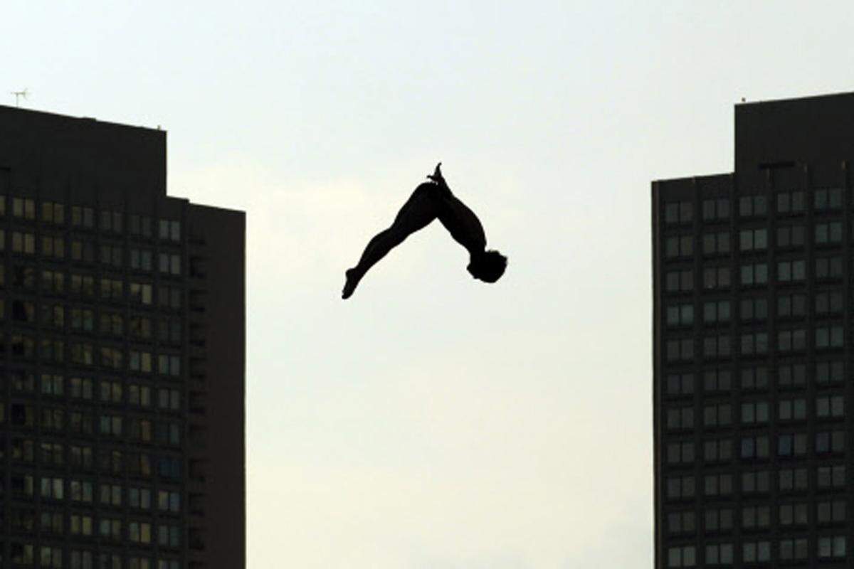 Der Engländer Gary Hunt sprang bei der Red Bull Cliff Diving World Series in Boston ins Finale.