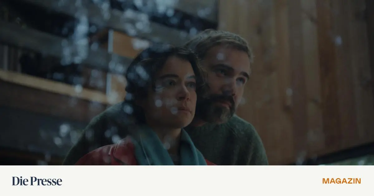 -Keeper-von-Osgood-Perkins-Ein-Spukhaus-das-dem-Horrorgenre-keinen-Dienst-tut-premium-