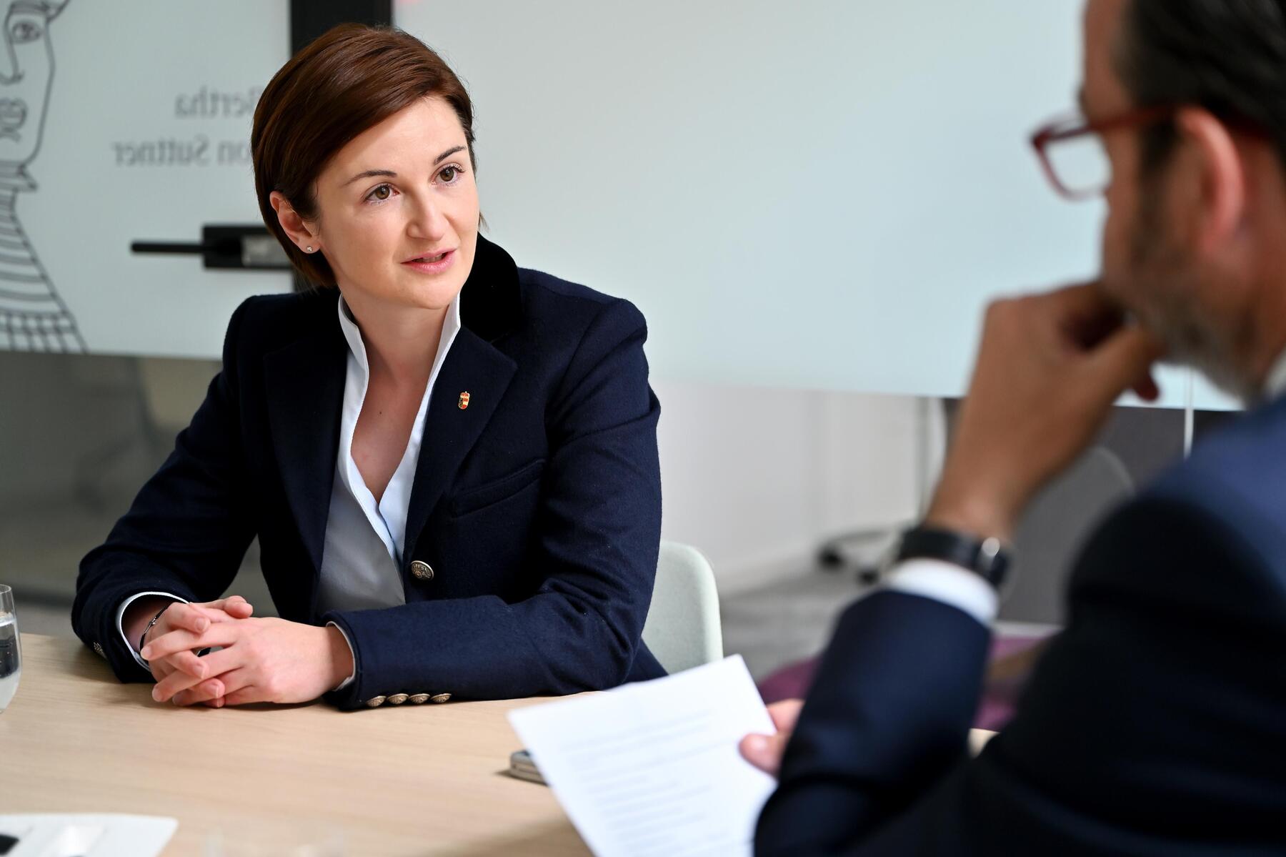 Mehr Budget, aber wie? Länder-Allianz der FPÖ für neuen Kind