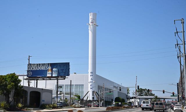 Space X und auch der Kurznachrichtendienst X werden umgesiedelt, nach Austin, Texas. 