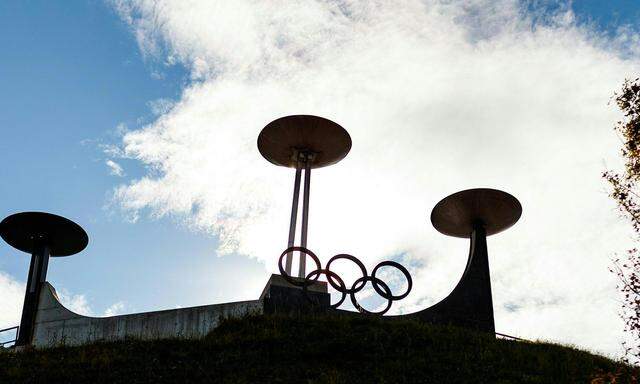 2026 wird das olympische Feuer nicht zum dritten Mal in Innsbruck, sondern anderswo entzündet. Die Vergabe der Winterspiele erfolgt bei der IOC-Versammlung 2019.