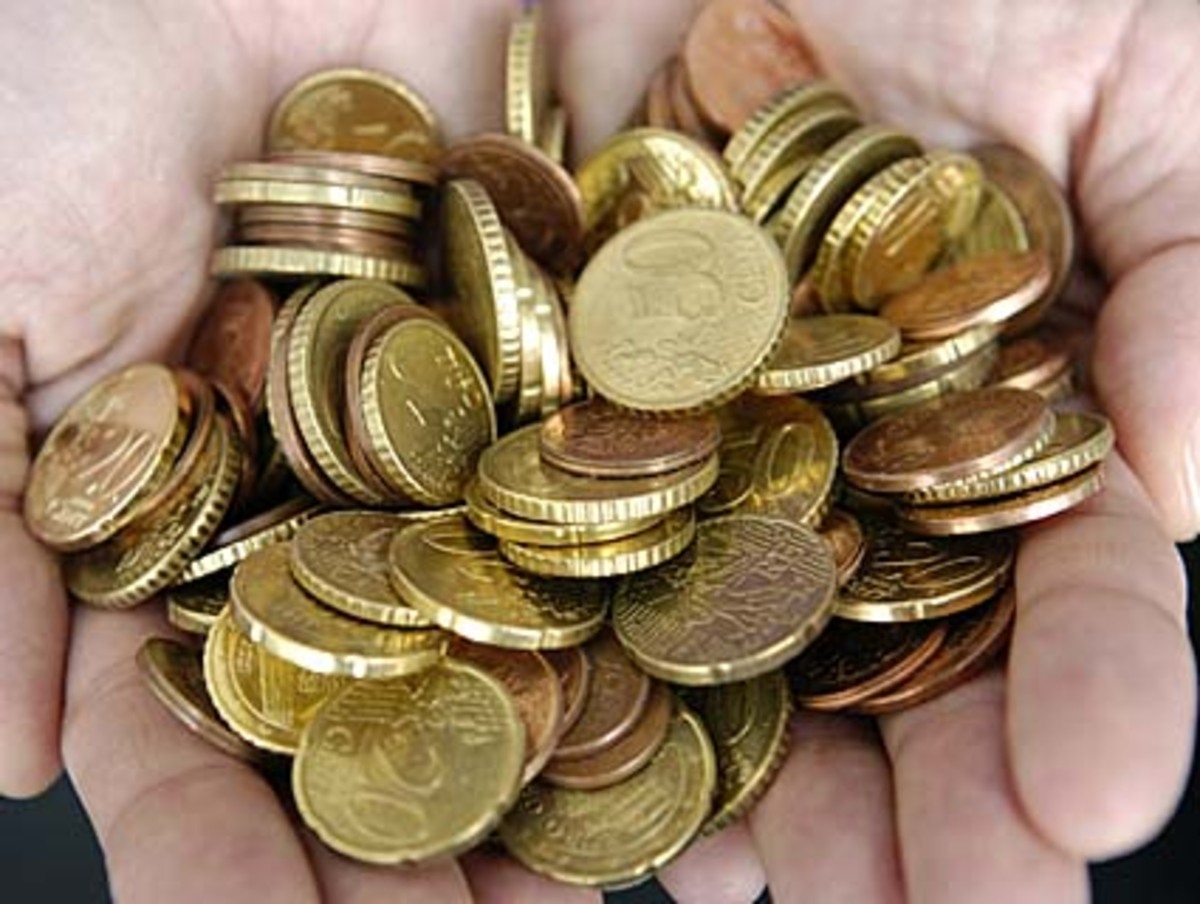 Wer sein Vermögen inmitten der globalen Finanzkrise dennoch vermehren will, dem seien diverse britische Online-Buchmacher ans Herz gelegt. Zwischen den klassischen Wetten auf Fußballspiele, Hunde- und Pferderennen kann der wettfreudige Internet-User auf ziemlich alles setzen - darunter finden sich auch ausreichend skurrile Wetten.   Paris Hilton als Hirn-Chirurgin oder Bush als Friedensnobelpreis-Träger? Steigt Österreich aus der Euro-Zone aus? Wer Lust auf schnelles Geld hat, kann sich hier austoben.  Lesen Sie weiter 