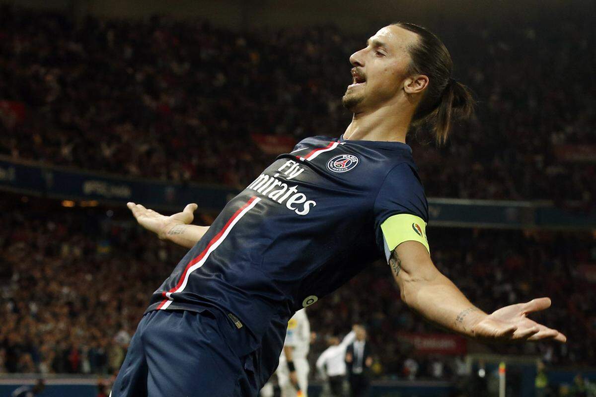 Zlatan Ibrahimovic ist bekannt für spektakuläre Tore: In der französischen Liga trifft er für Paris St. Germain gegen Bastia mit der Ferse. &gt;&gt;&gt; Video auf YouTube