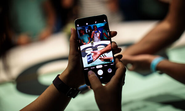 Google (Im Bild die Präsentation eines Tablets des US-Konzerns im Vorjahr in London), Facebook, und Co. bezahlen derzeit deutlich weniger Abgaben als ein durchschnittliches österreichisches Unternehmen. 