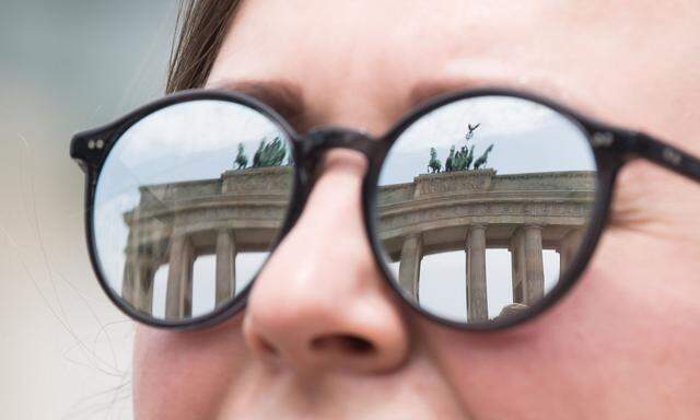 Ein Viergespann (hier auf dem Brandenburger Tor in Berlin) im Blick.