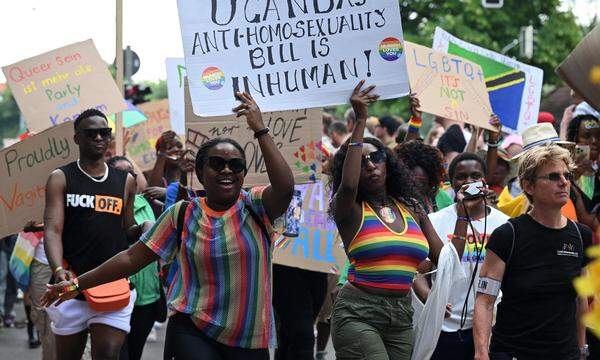 Ein Bild, wie es in Uganda nicht mehr möglich ist. Es stammt von der Christopher-Street-Day-Parade in München im Juni dieses Jahres.