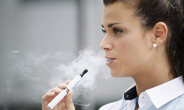 E-Zigaretten enthalten neben Nikotin auch metallhaltige Schwebestoffe.