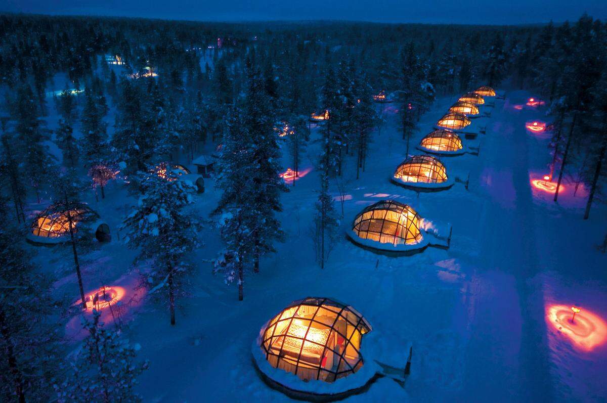 In futuristischen Glas-Iglus lassen sich im lappischen Hotel Kakslauttanen die Nordlichter bestaunen.