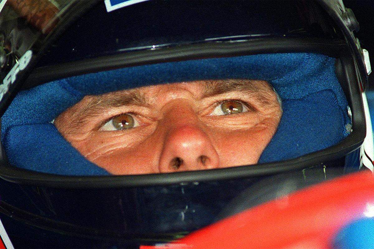 Gerhard Berger hätte wohl gewonnen, verlor aber beim Batteriewechsel in der Box vier Runden. Aus Frust fuhr er anschließend die schnellste Runde. So kam es zum dritten Prost-Sieg (McLaren). Die Turbos hatten damals bereits über 1200 PS.