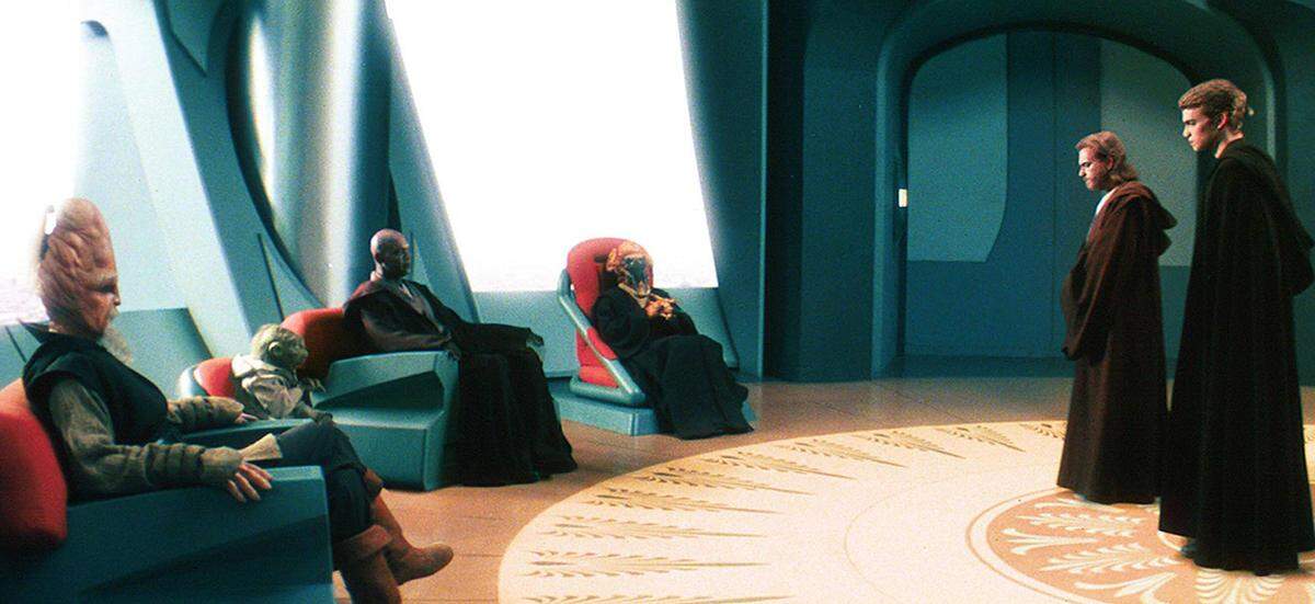 Im Jedi-Orden finden sich Krieger zusammen, die sich die helle Seite der Macht zunutze machen. Maßgeblich in der langen Existenz der Jedi war der prägende Kampf gegen die Sith - ihr dunkles Pendant. Mit dem Ende der Republik wurde auch der Jedi-Orden zerstört und überlebende Jedi-Ritter, darunter Yoda und Obi-Wan Kenobi, flüchteten ins Exil.