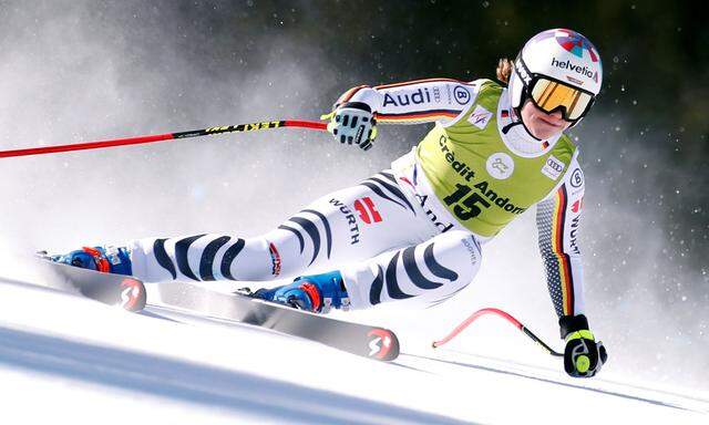 FILE PHOTO: FIS Alpine Skiing World Cup Finals - Women's Super G