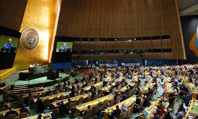 Für die Wiederaufnahme Russlands stimmten 83 der 193 UN-Mitglieder.