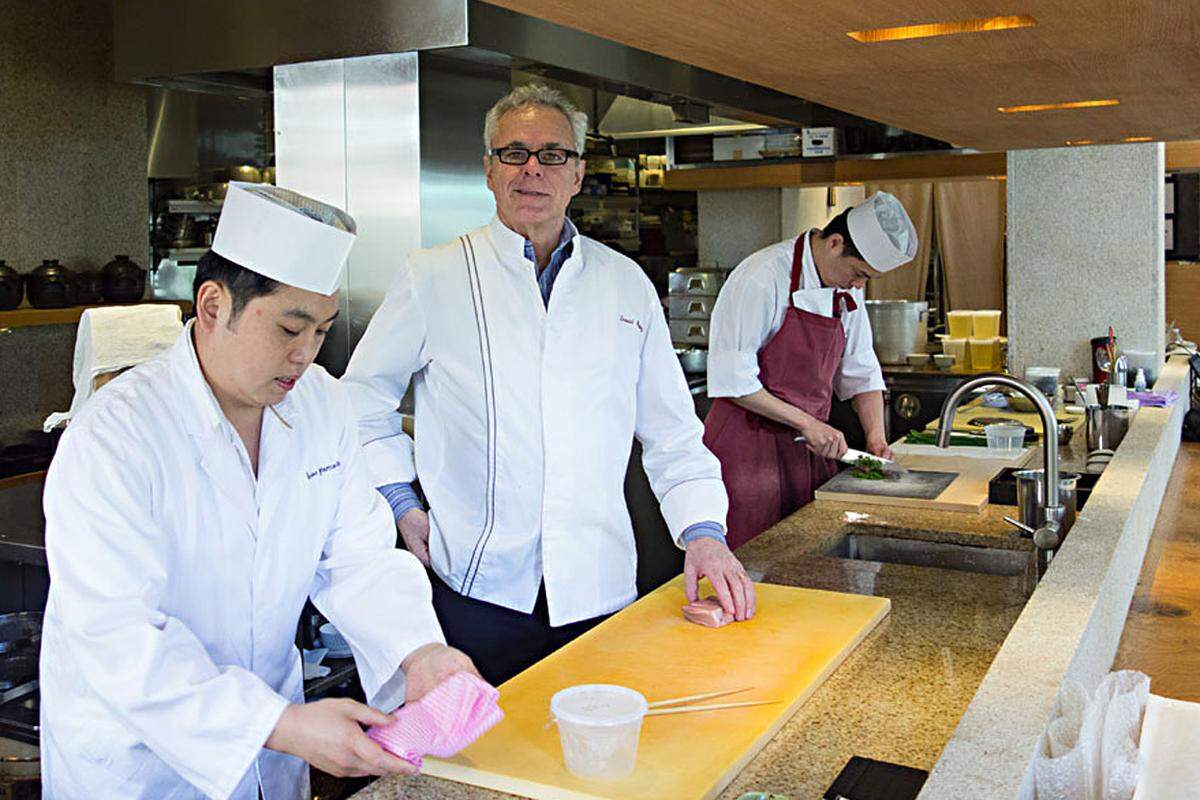 ... im Restaurant "Brushstroke". Yamado Isao inszeniert darin die japanische Kaiseki-Tradition. Der Begriff beschrieb ursprünglich ein leichtes Menü einer Tee-Zeremonie.