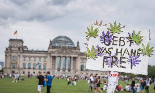 Deutschland teil-legalisiert Cannabis.