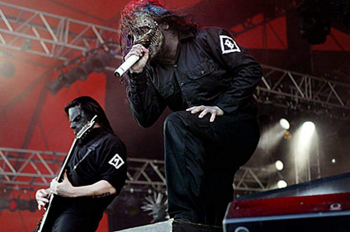 Gray gründete Slipknot 1995 gemeinsam mit Jordison und Crahan, im Jahr darauf veröffentlichte die Band ihr Debütalbum "Mate. Feed. Kill. Repeat".