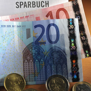 THEMENBILD-PAKET: SPARPAKET/SPARBUCH/BANKEN/ZUKUNFTSVORSORGE