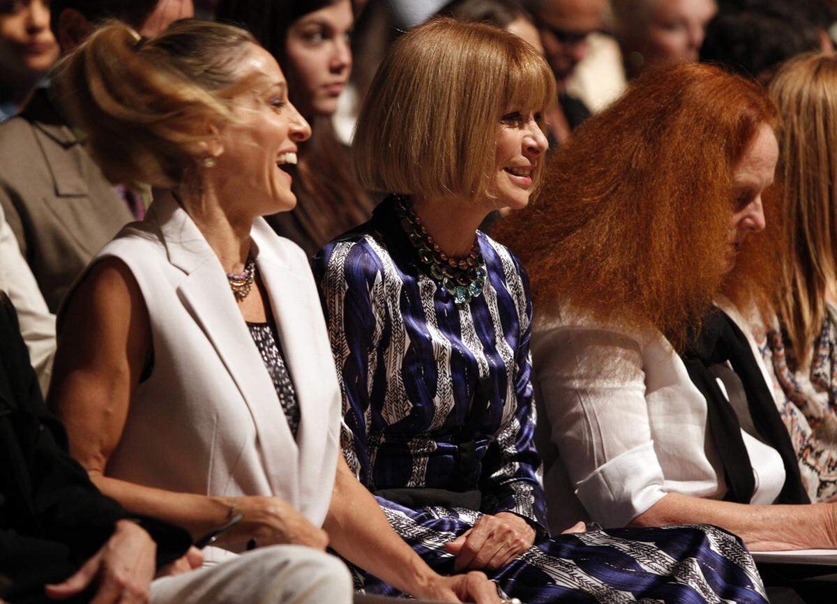 Vogue-Chefin Anna Wintour und Kreativdirektorin Grace Coddington arbeiten seit 1988 zusammen und sind bei allen Fashion Weeks in der Front Row zu sehen.