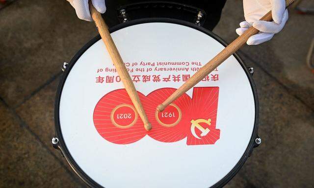 Chinas Kommunistische Partei ist 100 Jahre alt - und feierte sich am 1. Juli selbst. 