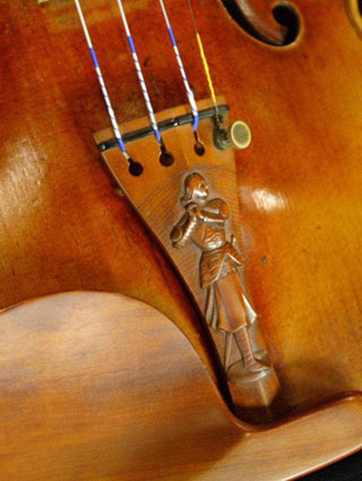 Noch immer gilt eine Stradivari als beste Geige der Welt. Obwohl der Instrumentenbauer Antonio Stradivari schon 1737 verstorben ist. Derzeit herrscht mit nur einem Streichinstrumentenbau-Lehrling auch kein besonders heftiger Nachfolgekampf.