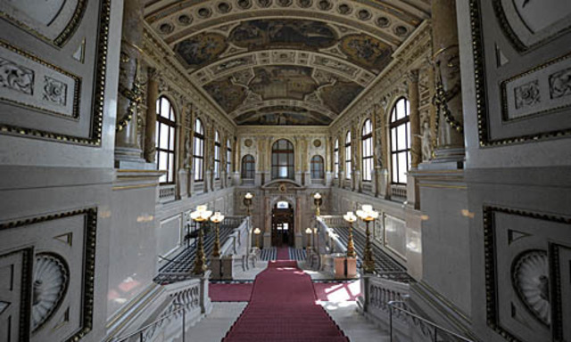 Das Burgtheater von Innen