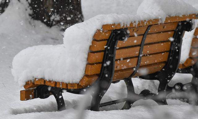 In Teilen Tirols wird es am Freitag den ganzen Tag schneien.