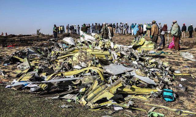 Unglücksstelle der Boeing 737, rund 60 Kilometer von der äthiopischen Hauptstadt entfernt.