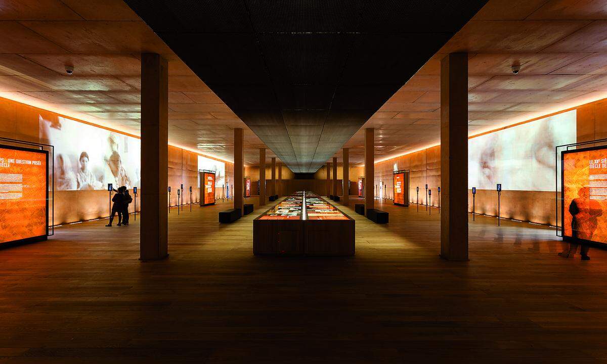 Das von Rudy Ricciotti geplante Rivesaltes Memorial Museum in Rivesaltes, Frankreich. In der bis 22. Oktober dauernden Ausstellung sind alle nominierten Projekte zu sehen. www.azw.at  