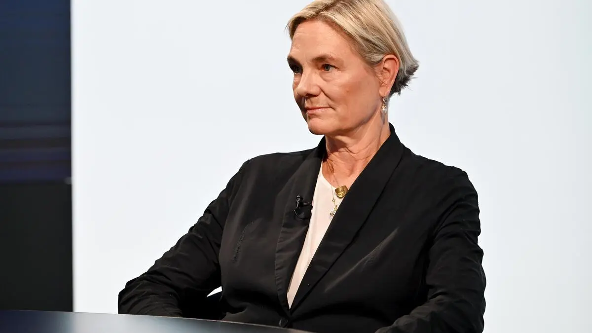 Suizid-These-f-r-Pilnacek-Witwe-sofort-und-sehr-klar-ersichtlich-premium-