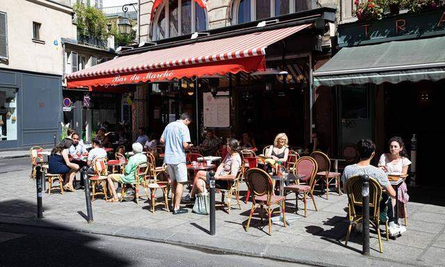 Bisher durfte nur draußen gegessen werden, Bar du Marche in Paris