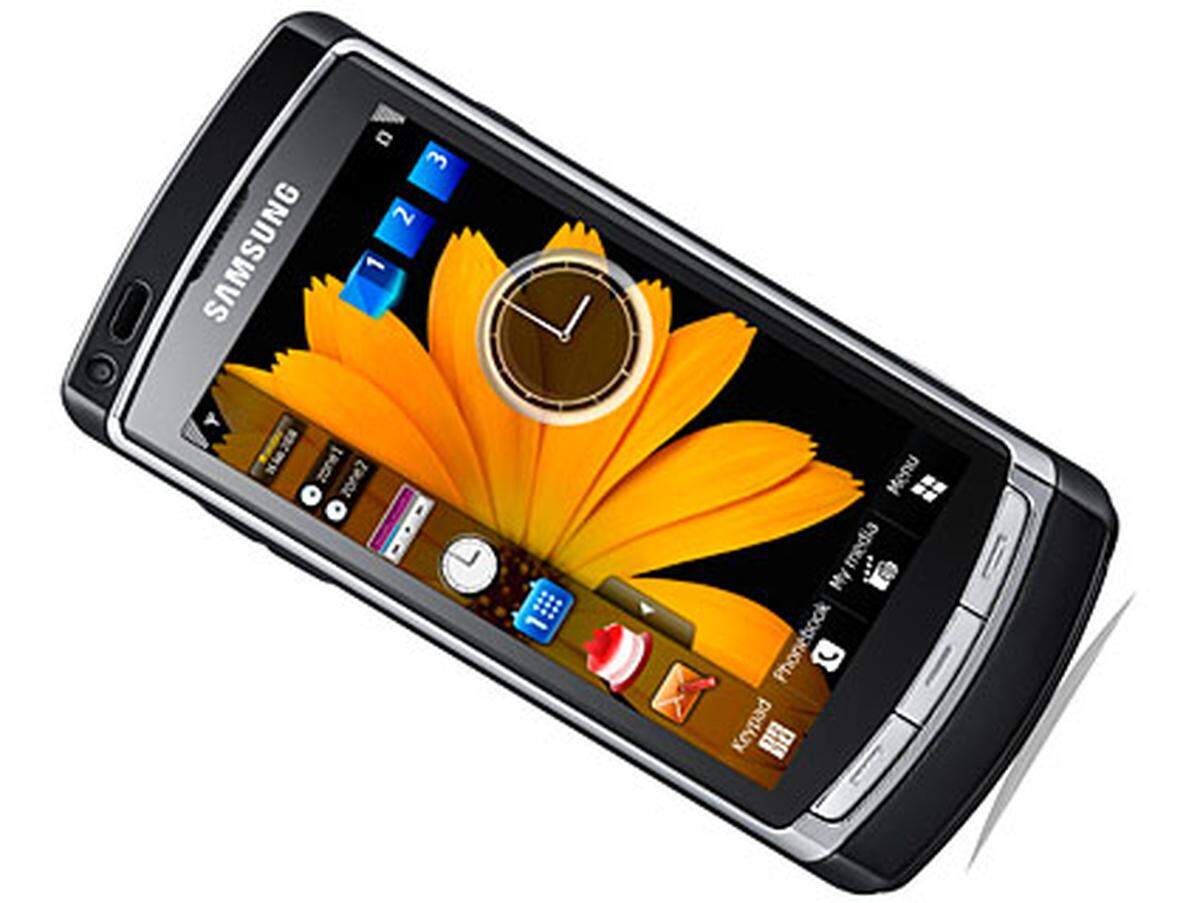 Samsung zeigt mit dem Nachfolger des beliebten iPhone-Konkurrenten "Omnia" sein erstes Symbian-Handy. Wann das Handy mit dem 3,7-Zoll-Touchscreen und der 8-Megapixel-Cam auf den Markt kommt, ist jedoch noch unklar.