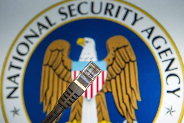 Der weltumspannende NSA-Skandal spielt auch in Wien. Die National Security Agency steht im Verdacht, in der Alpenrepublik massenhaft Daten abzuschöpfen. Die USA bestreiten das. Ein kleiner Streifzug durch die rot-weiß-rote Seite des NSA-Skandals.