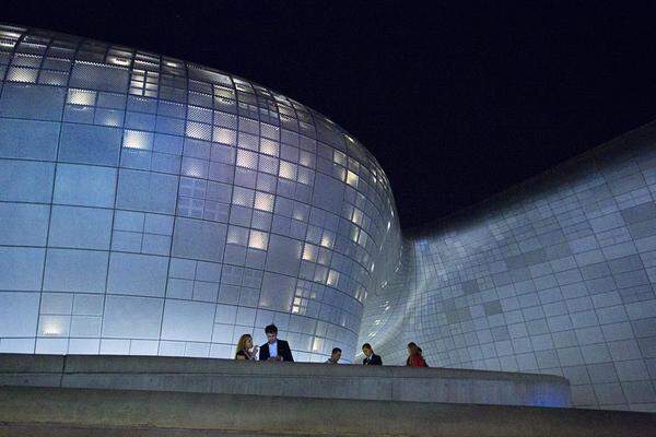 Das Dongdaemun Design Plaza in Seoul, Südkorea.