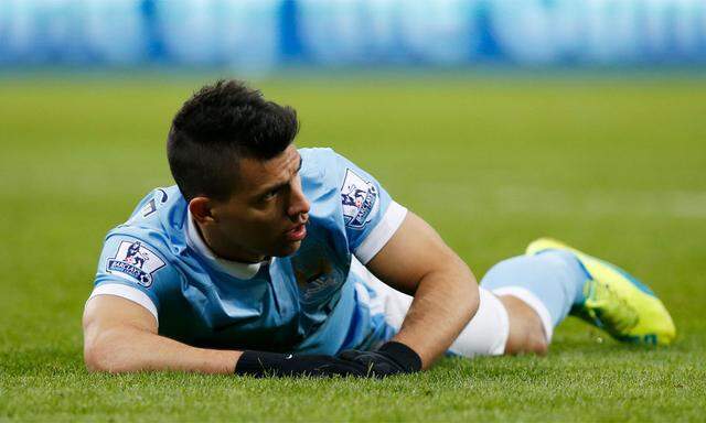 Sergio Aguero trifft zum 100. Mal in der Premier League.