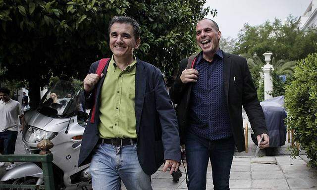 Ex-Finanzminister Varoufakis (r.) und sein Nachfolgar Tsakalotos
