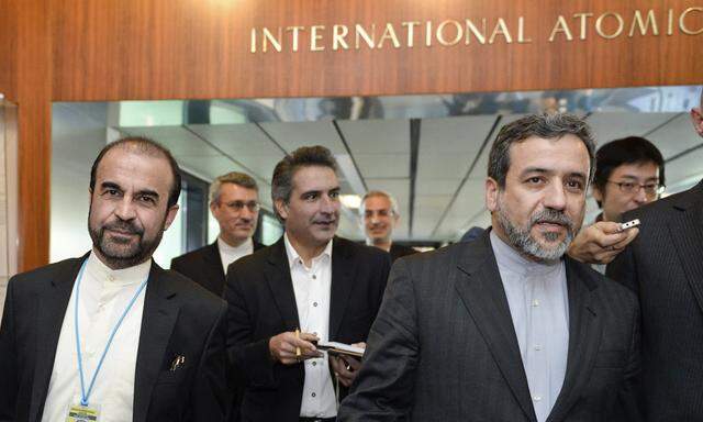 Irans IAEA-Botschafter Reza Najafi und Vizeaußenminister Abbas Araqchi